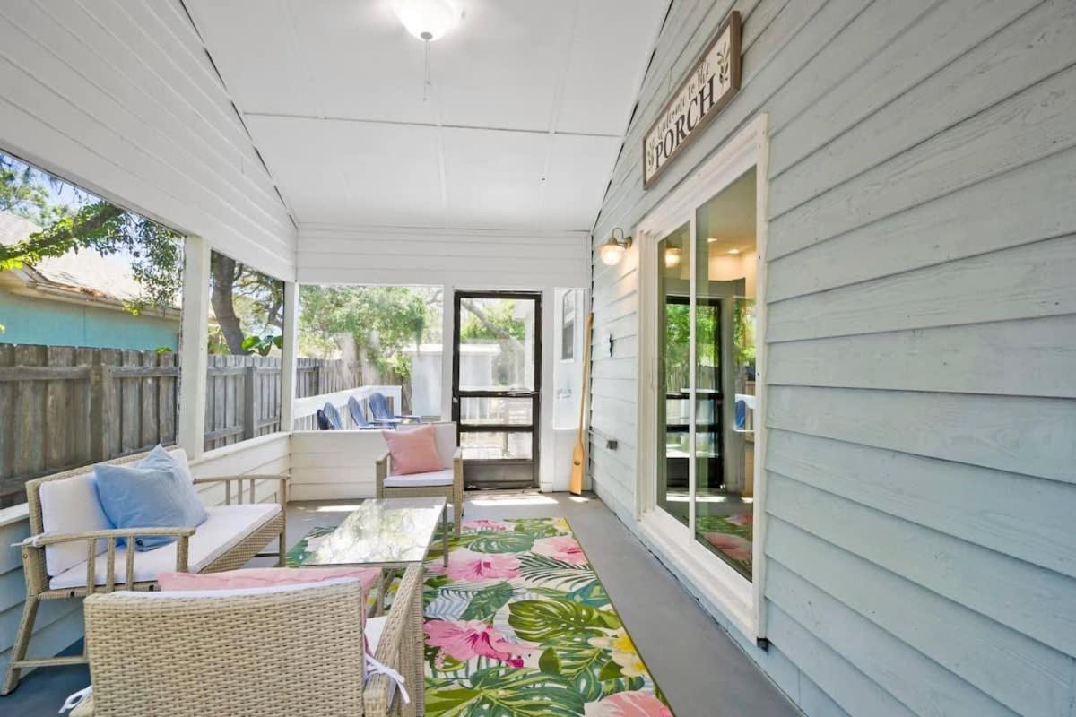 The St Augusdream Renovated Beach House Sleeps 8 Walk To Beach Saint Augustine Eksteriør billede